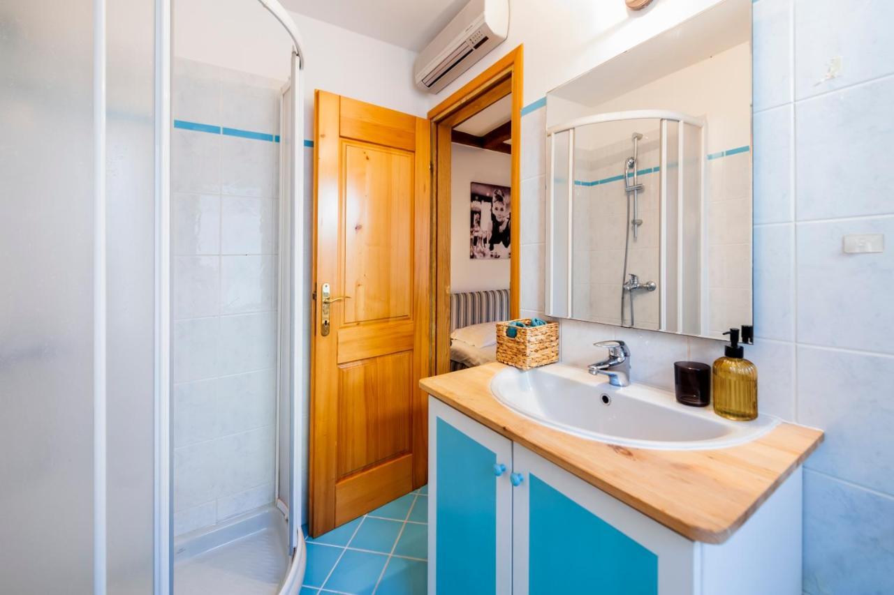 רוביני Revera Rooms מראה חיצוני תמונה