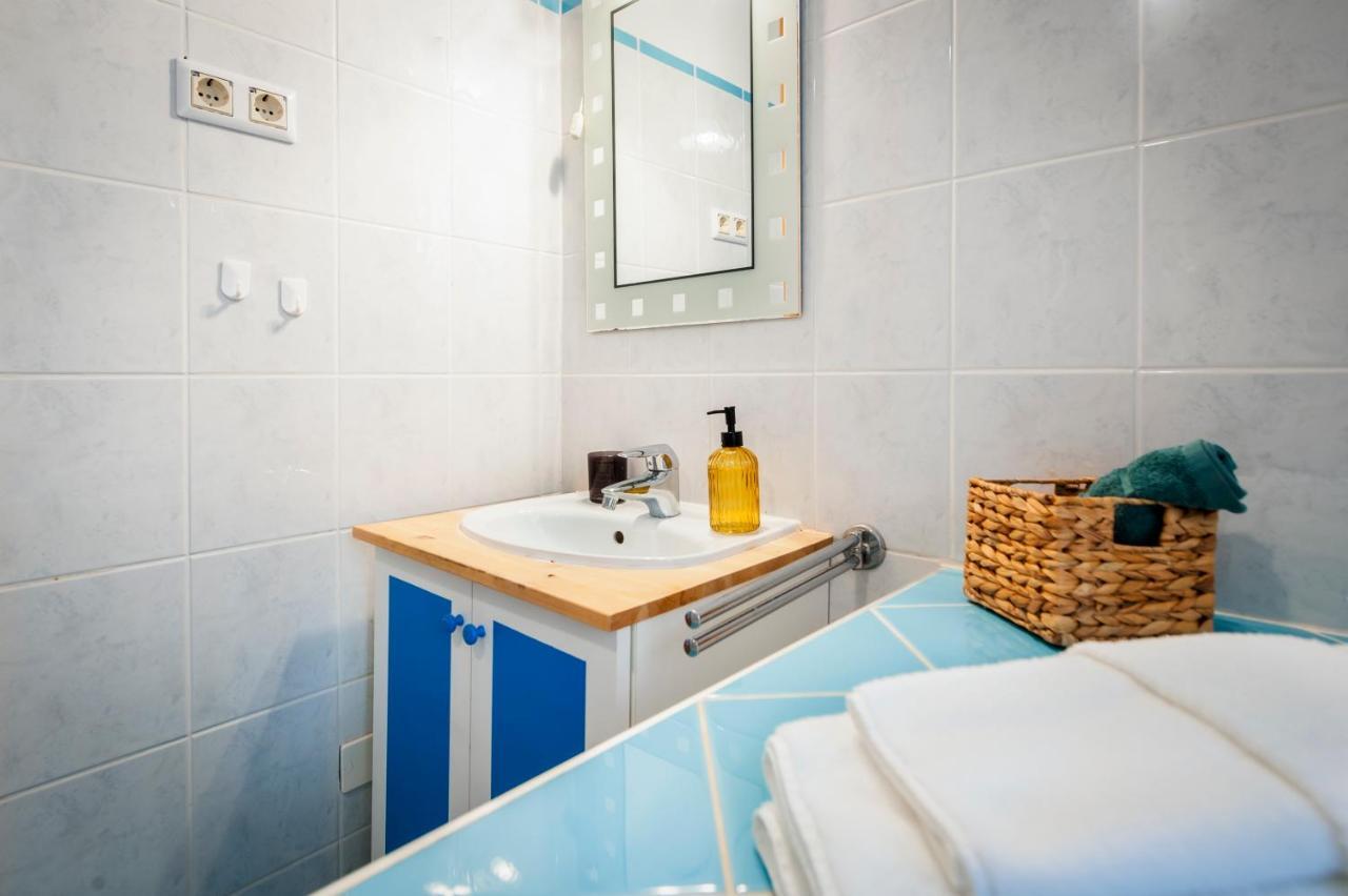 רוביני Revera Rooms מראה חיצוני תמונה