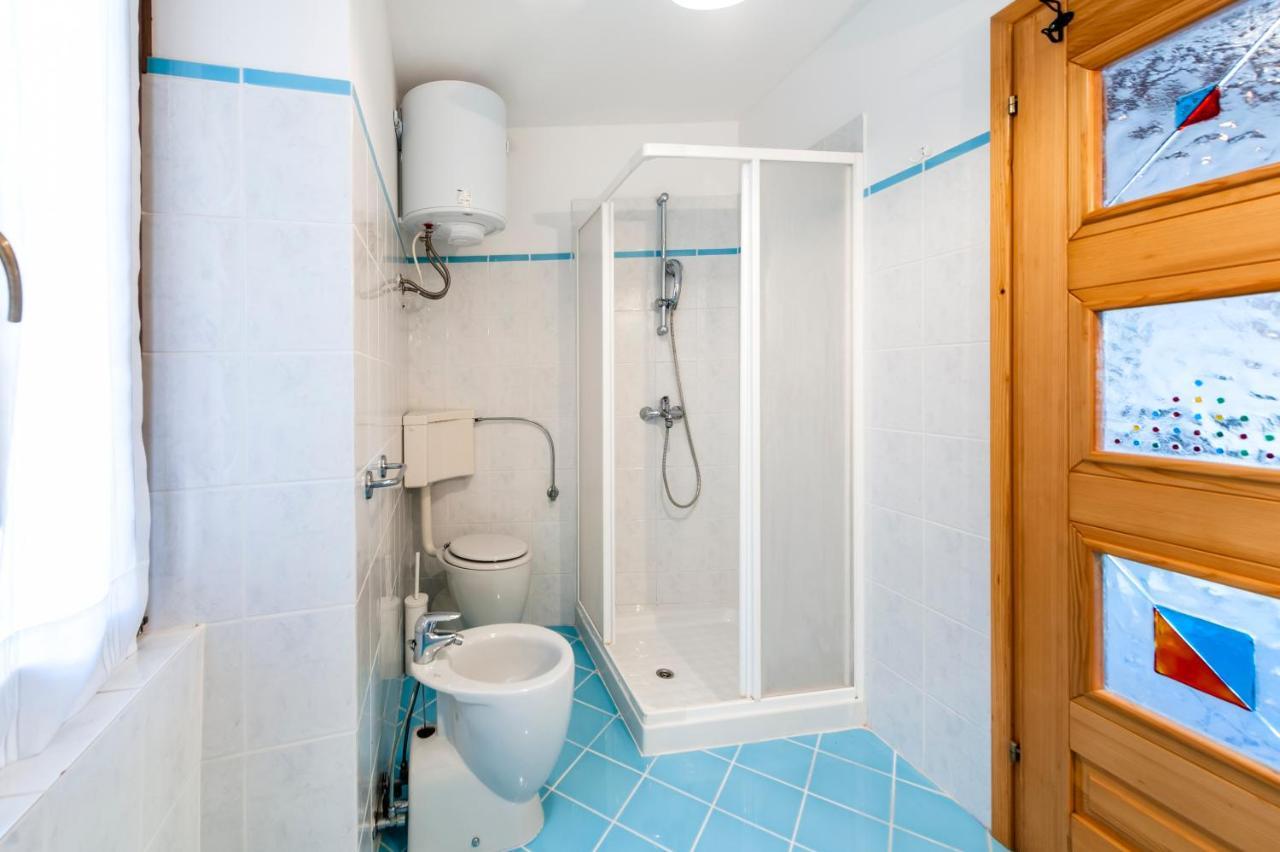 רוביני Revera Rooms מראה חיצוני תמונה